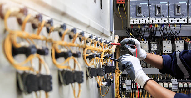 Professional Electrician technician working in Cleary, MS